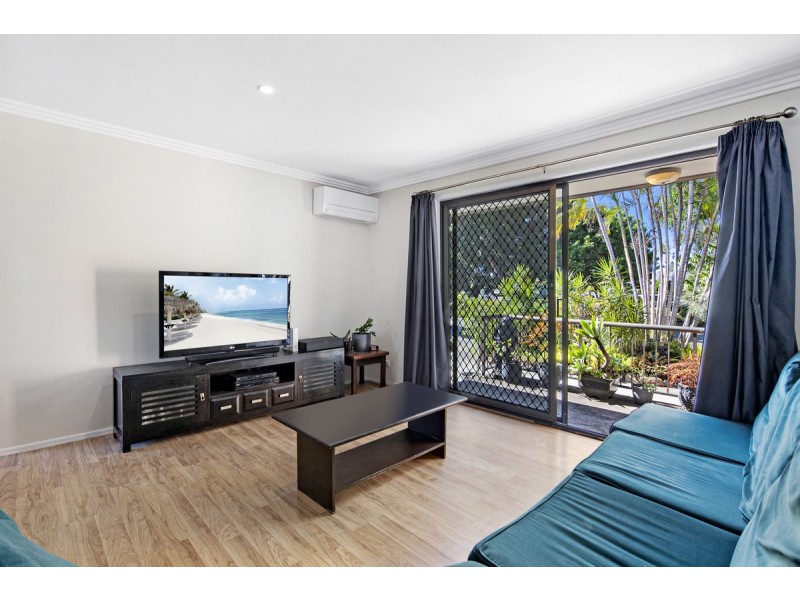 1/127 Sunshine Boulevard, Mermaid Waters QLD 4218