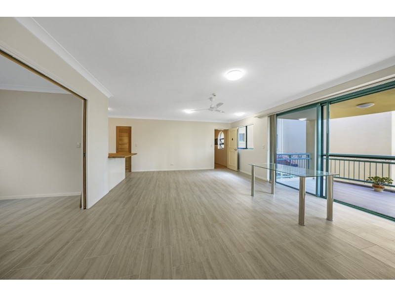 12/12 Monte Carlo, Broadbeach QLD 4218