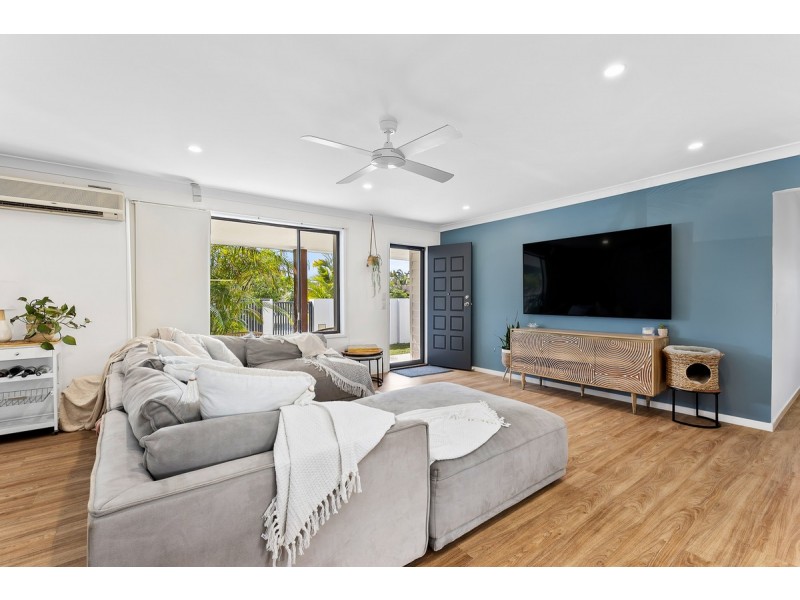 3 Himalaya Street, Mermaid Waters QLD 4218