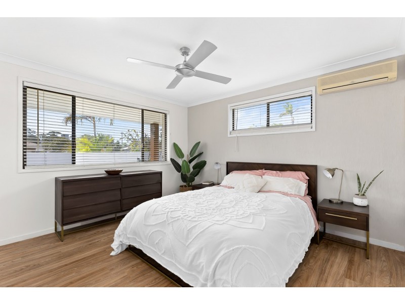 3 Himalaya Street, Mermaid Waters QLD 4218