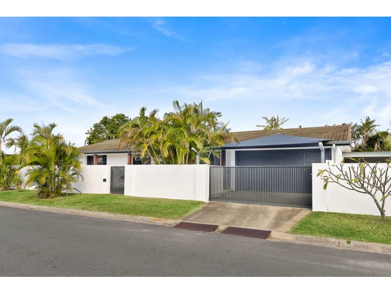 3 Himalaya Street, Mermaid Waters QLD 4218
