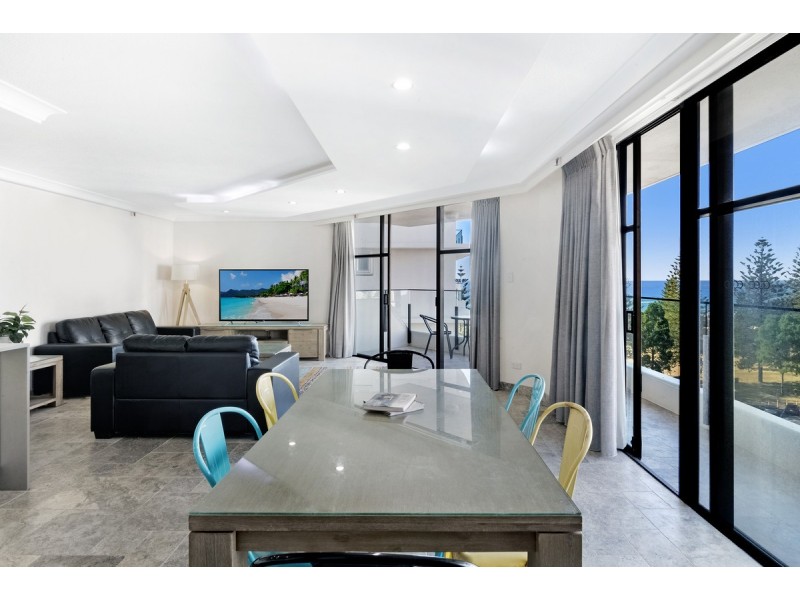 7E/1 Albert Avenue, Broadbeach QLD 4218