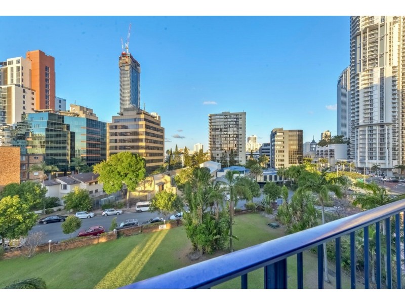 4b/2 Riverview Prd, Surfers Paradise QLD 4217