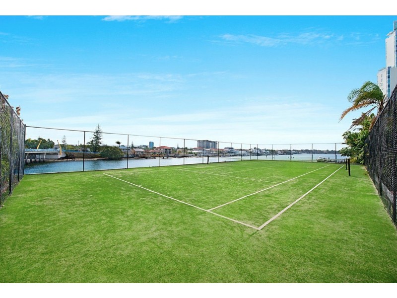 4b/2 Riverview Prd, Surfers Paradise QLD 4217