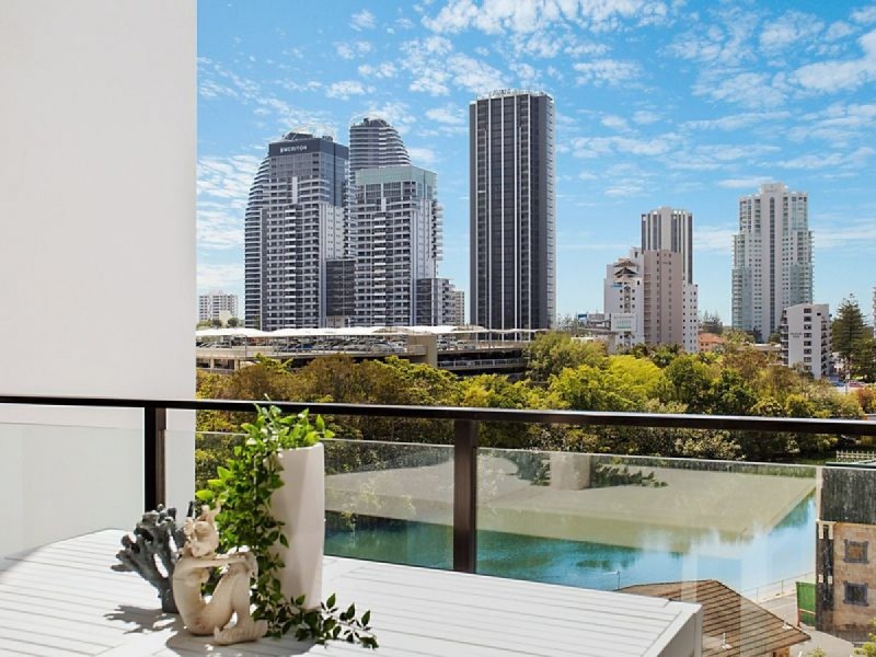 705/9 Hooker Boulevard, Broadbeach QLD 4218