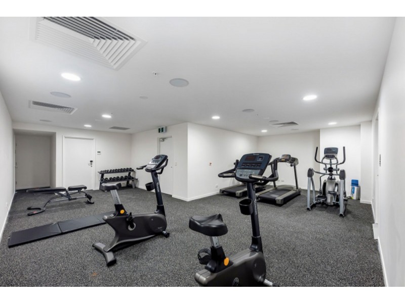 702/2663 Gold Coast Highway, Broadbeach QLD 4218