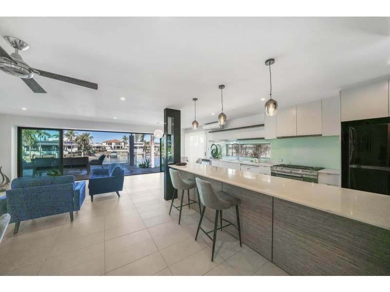 28 Tosti Street, Bundall QLD 4217