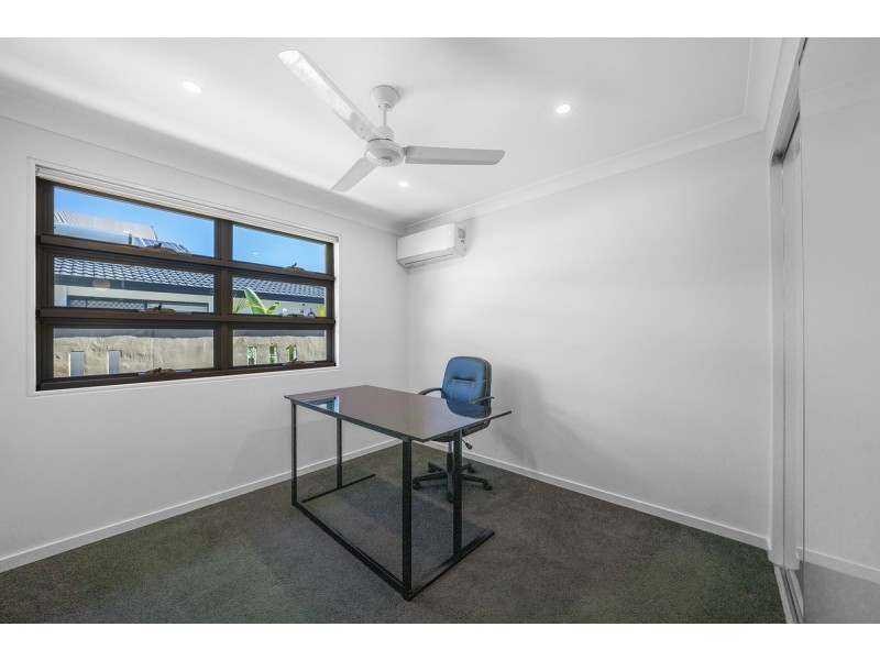 28 Tosti Street, Bundall QLD 4217