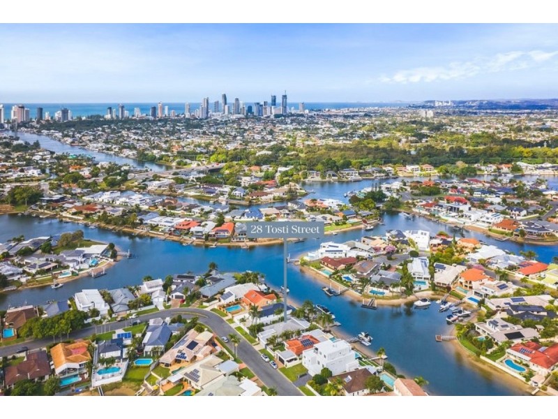 28 Tosti Street, Bundall QLD 4217