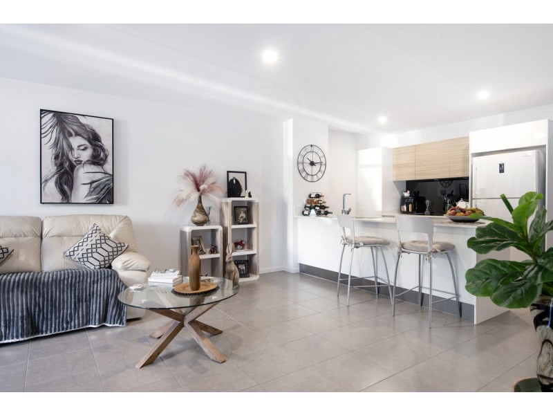 2101/1-7 Waterford Court, Bundall QLD 4217