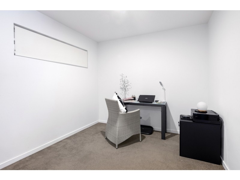 2101/1-7 Waterford Court, Bundall QLD 4217