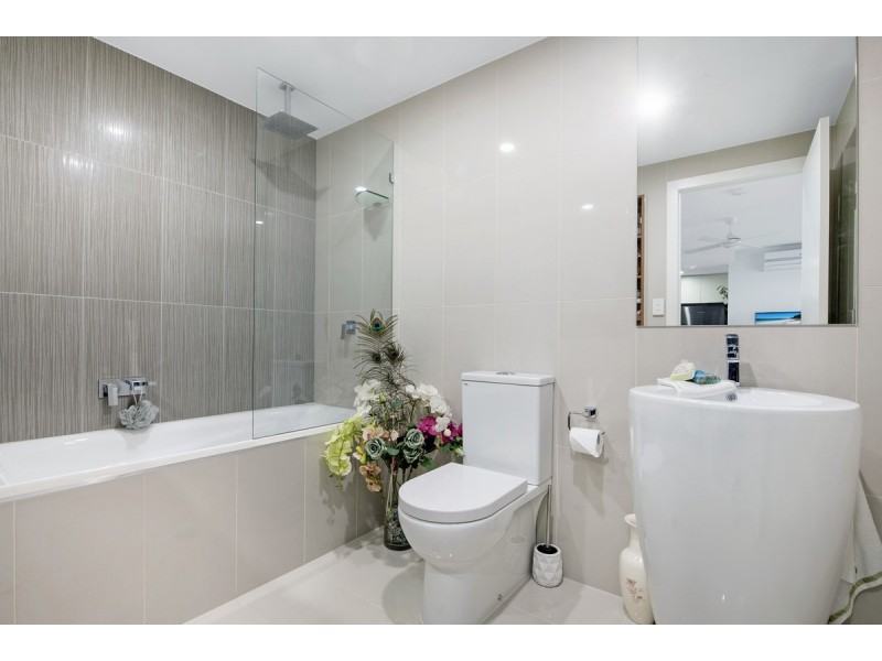 6102/31 Bourton Road, Merrimac QLD 4226