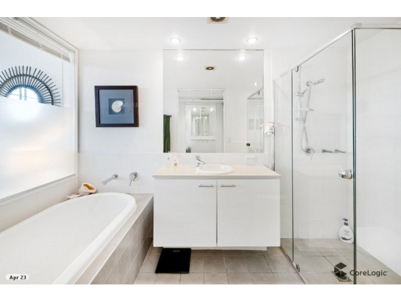 2301/33 T E PETERS Drive, Broadbeach Waters QLD 4218