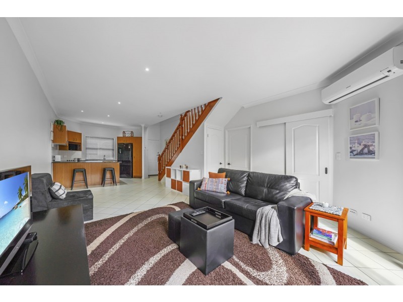 7/141 Cotlew Street, Ashmore QLD 4214