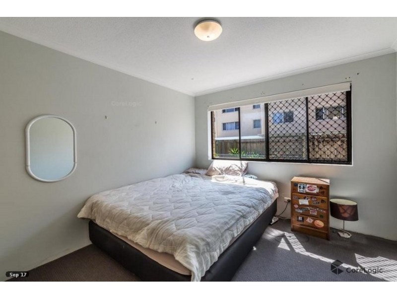 1/152 Surf Parade, Broadbeach QLD 4218