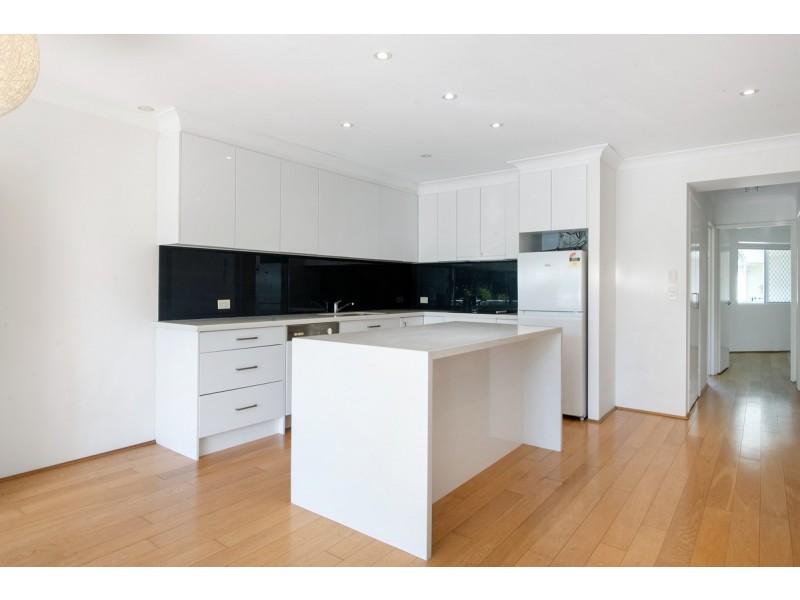 40/42 Beach Parade, Surfers Paradise QLD 4217