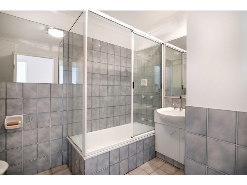 40/42 Beach Parade, Surfers Paradise QLD 4217