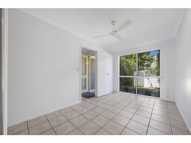 2/7 Sunset Boulevard, Surfers Paradise QLD 4217