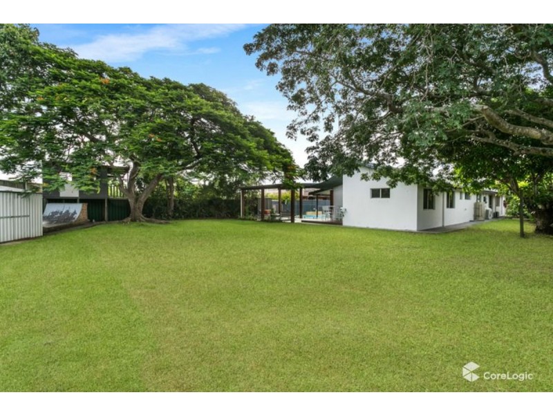 20 Japonica Drive, Palm Beach QLD 4221