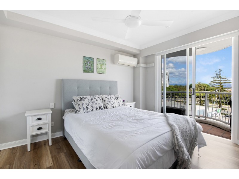 1402/24 Queensland Avenue, Broadbeach QLD 4218