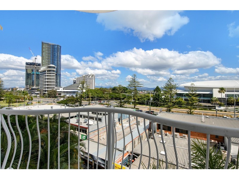 1402/24 Queensland Avenue, Broadbeach QLD 4218
