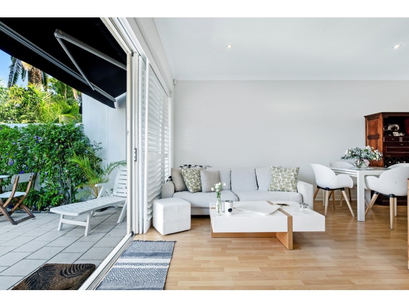 2/103 Salerno Street, Surfers Paradise QLD 4217