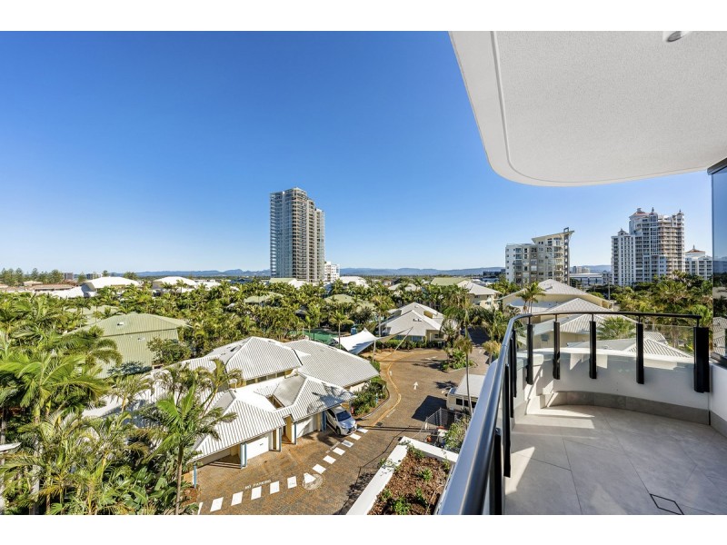 401/4-6 Alexandra Avenue, Mermaid Beach QLD 4218