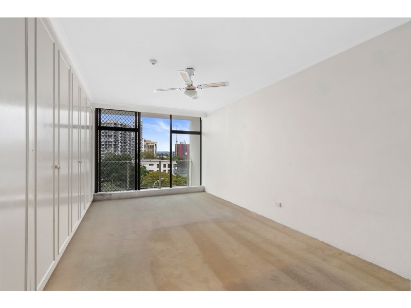 51/33 Thornton Street, Surfers Paradise QLD 4217