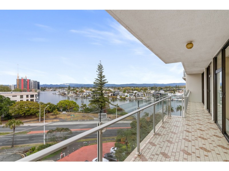 51/33 Thornton Street, Surfers Paradise QLD 4217