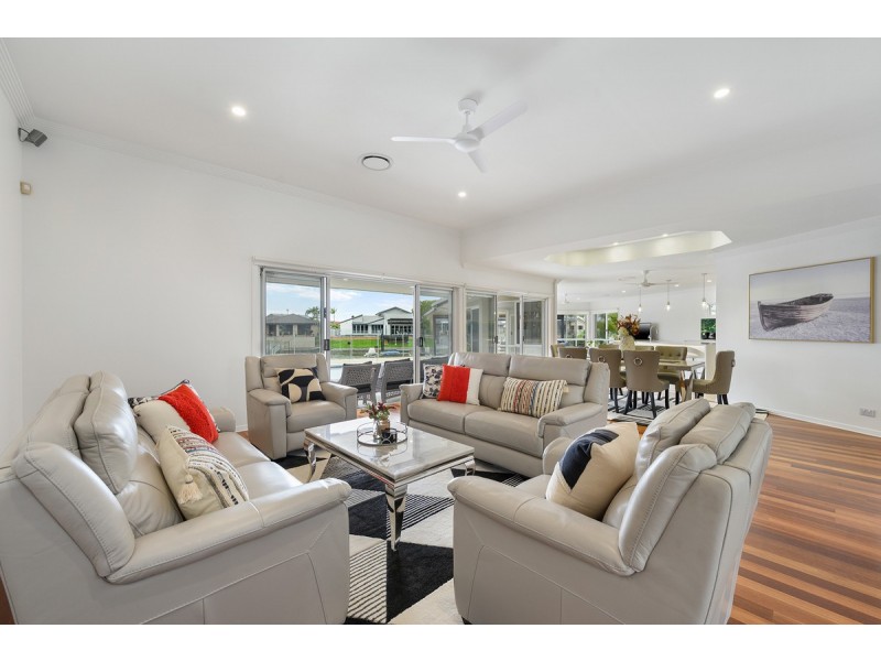 6 The Yardarm, Runaway Bay QLD 4216