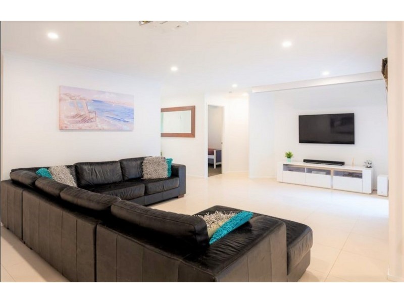 4 Harpullia Rise, Burleigh Heads QLD 4220