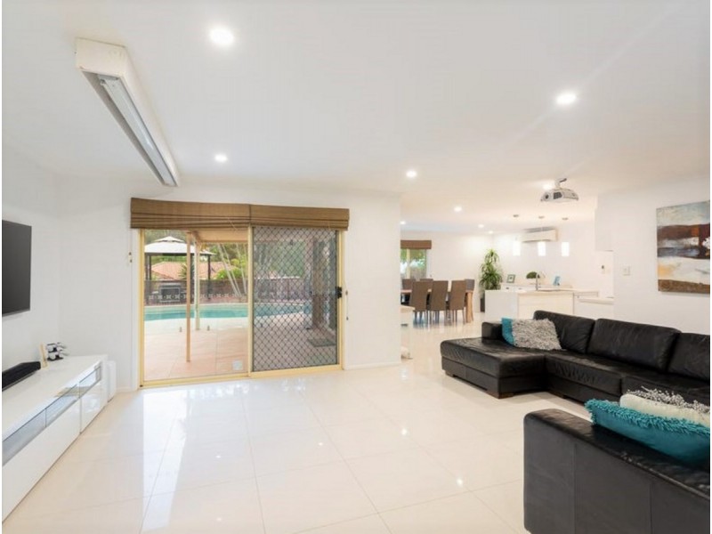 4 Harpullia Rise, Burleigh Heads QLD 4220