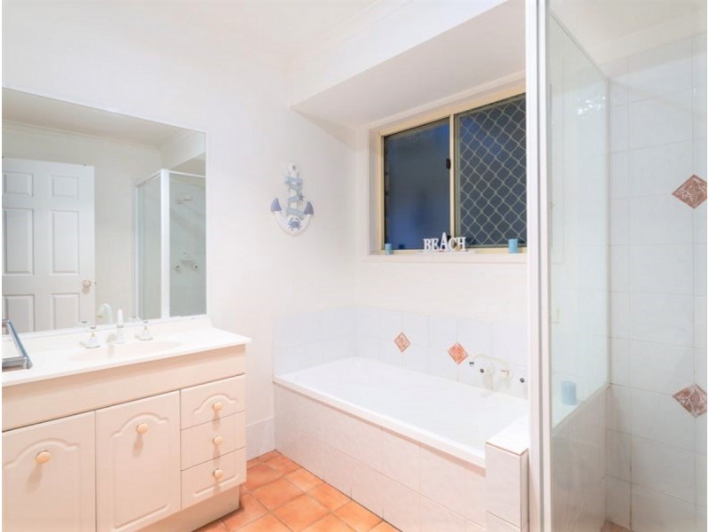 4 Harpullia Rise, Burleigh Heads QLD 4220