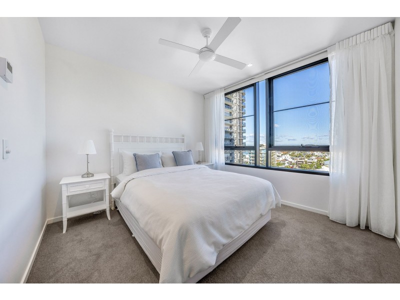 701/4-6 Alexandra Avenue, Mermaid Beach QLD 4218