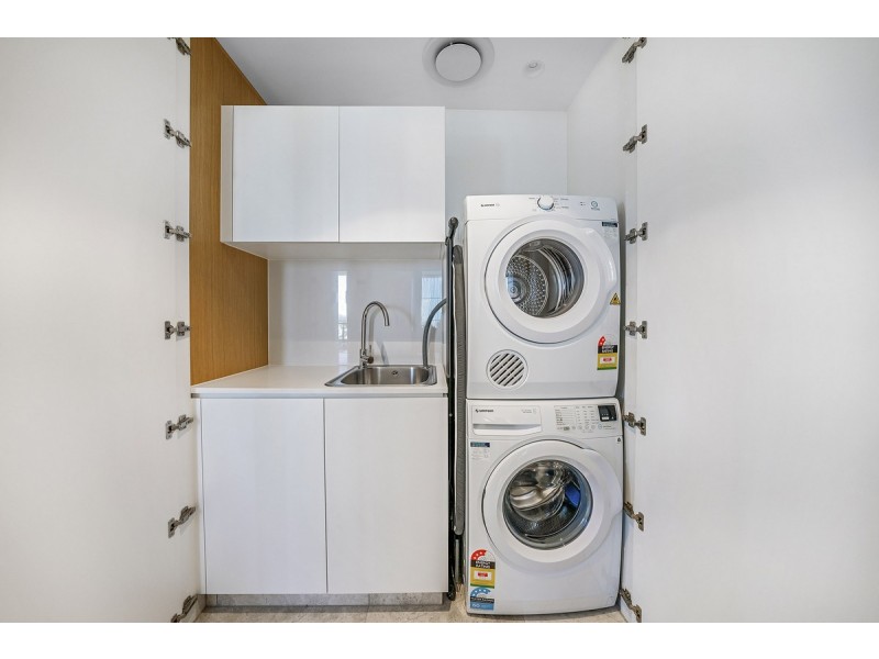 701/4-6 Alexandra Avenue, Mermaid Beach QLD 4218