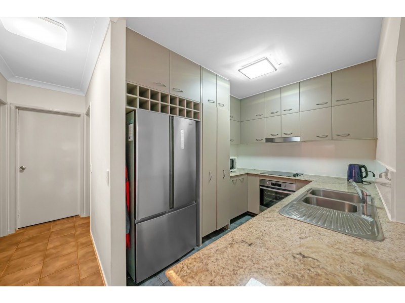 10/2 Geraldton Drive, Varsity Lakes QLD 4227