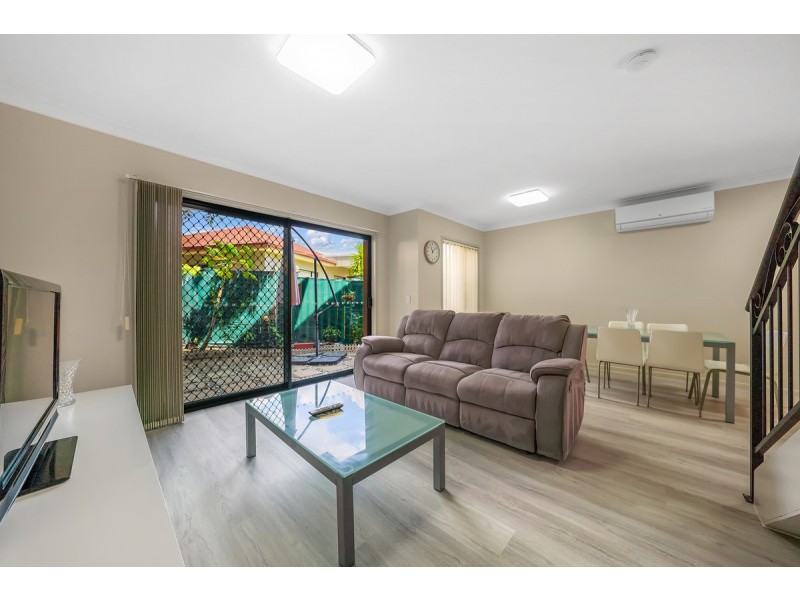 10/2 Geraldton Drive, Varsity Lakes QLD 4227