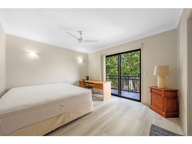 10/2 Geraldton Drive, Varsity Lakes QLD 4227