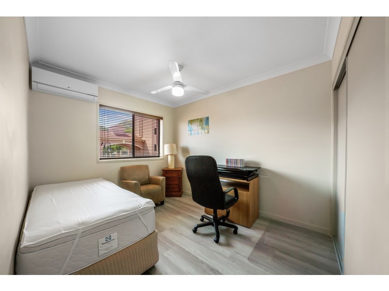 10/2 Geraldton Drive, Varsity Lakes QLD 4227
