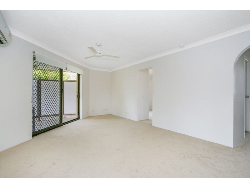 6/7 Lather Street, Southport QLD 4215