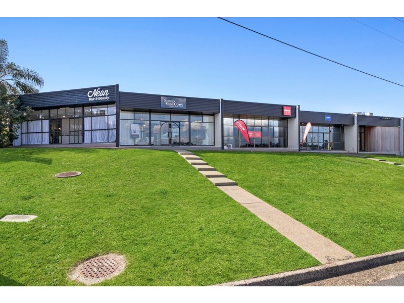 17 Harvest Crt, Southport QLD 4215