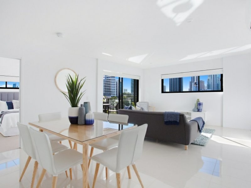 402/9 Hooker Boulevard, Broadbeach QLD 4218