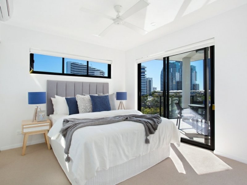402/9 Hooker Boulevard, Broadbeach QLD 4218