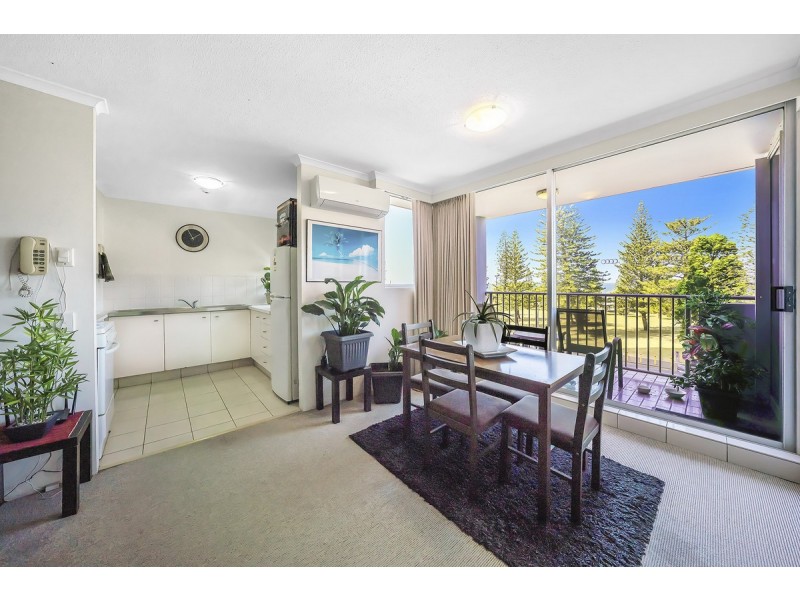 13/155 Old Burleigh Road, Broadbeach QLD 4218