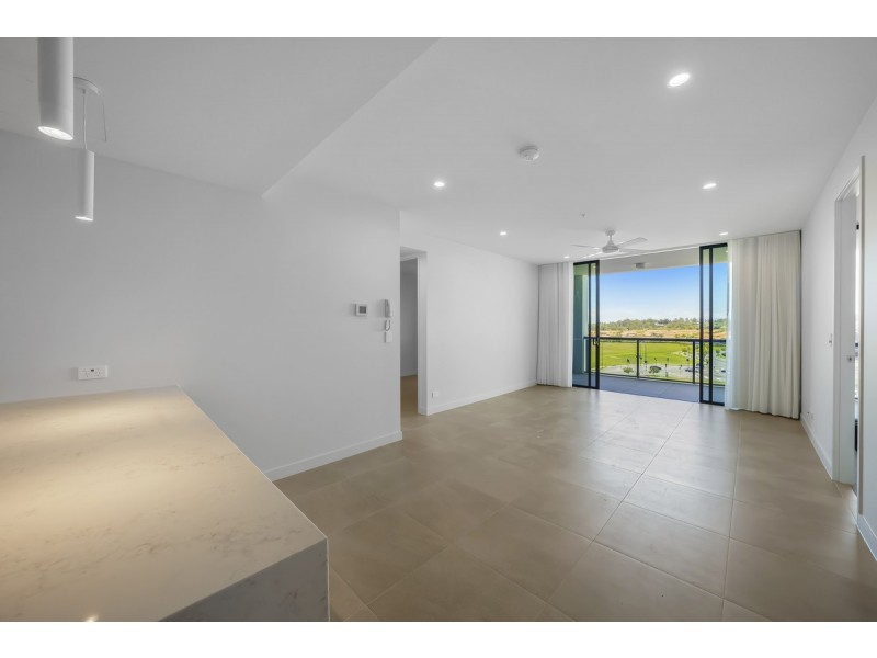 602/1 Waterfront Place, Robina QLD 4226