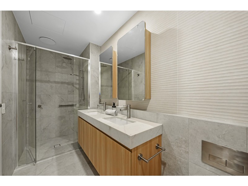 903/15 Peerless Avenue, Mermaid Beach QLD 4218