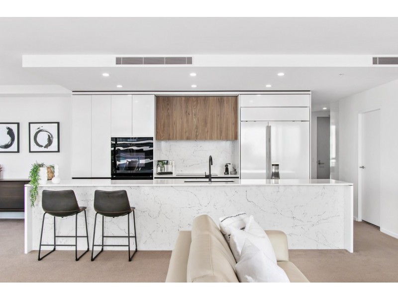 94/12-14 Elizabeth Avenue, Broadbeach QLD 4218
