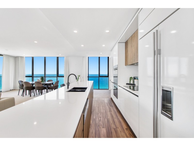 94/12-14 Elizabeth Avenue, Broadbeach QLD 4218