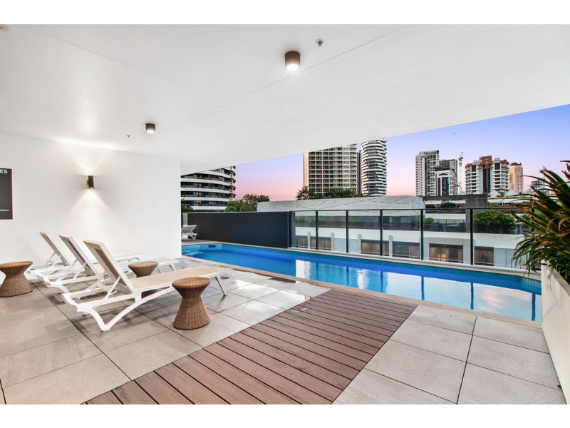 94/12-14 Elizabeth Avenue, Broadbeach QLD 4218