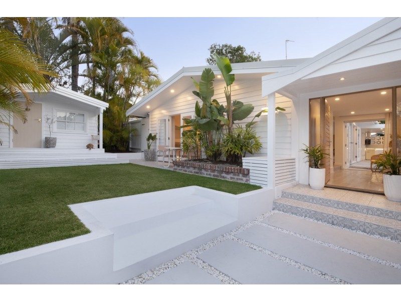 82 Currumburra Road, Ashmore QLD 4214